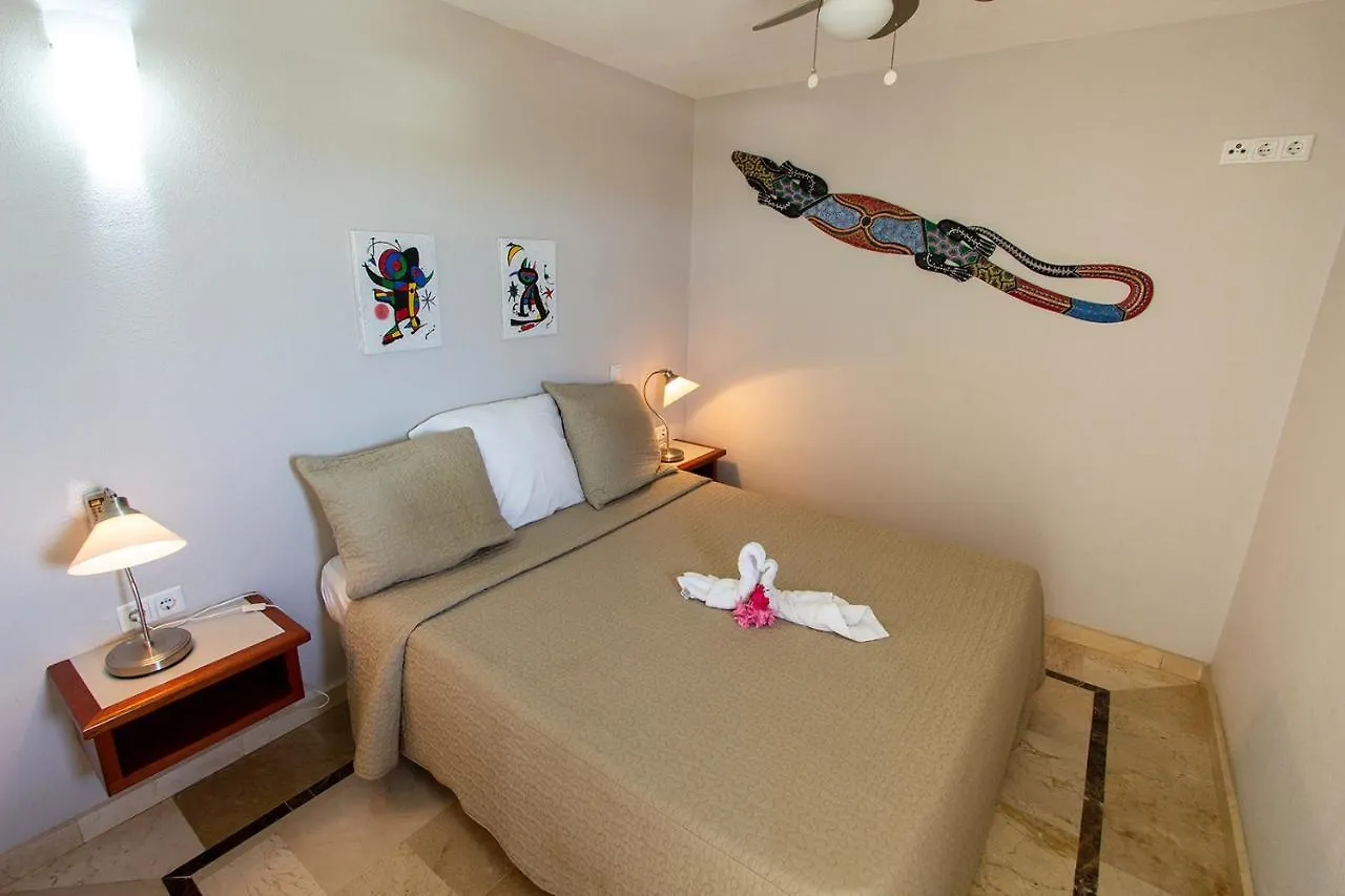 Seaside Apartment Flamingo Kralendijk  Bonaire, Saint Eustatius and Saba